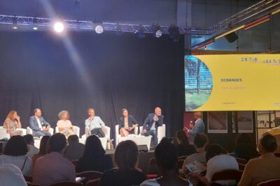 Photos de groupe au séminaire ANRU - Agrandir l'image 7 sur 17, fenêtre modale