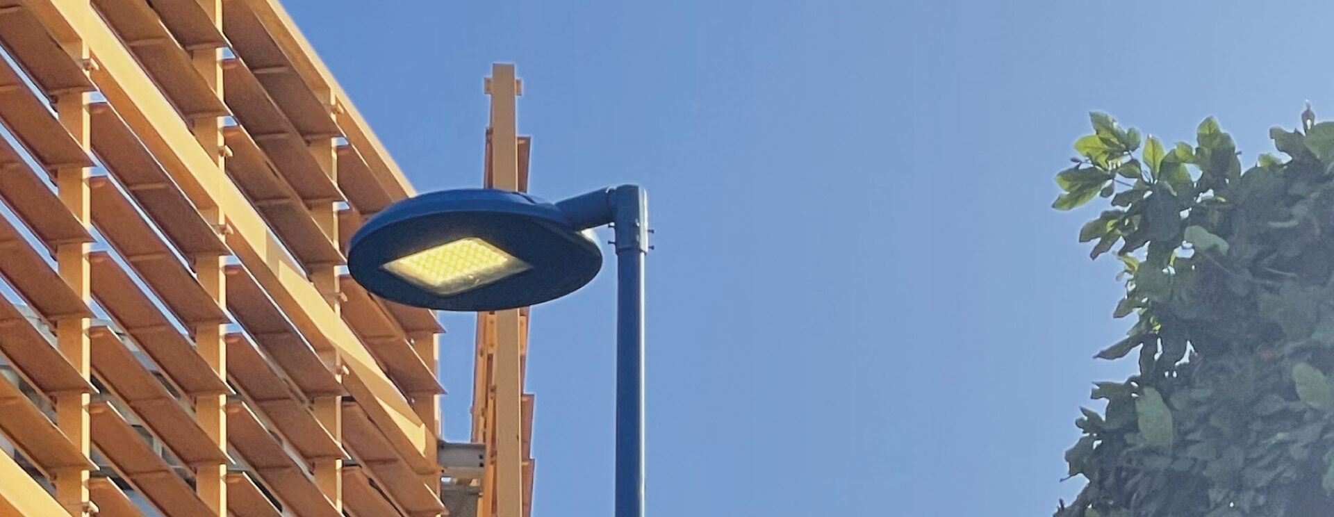 Bannière sur projet d'éclairage public financé par le FEDER