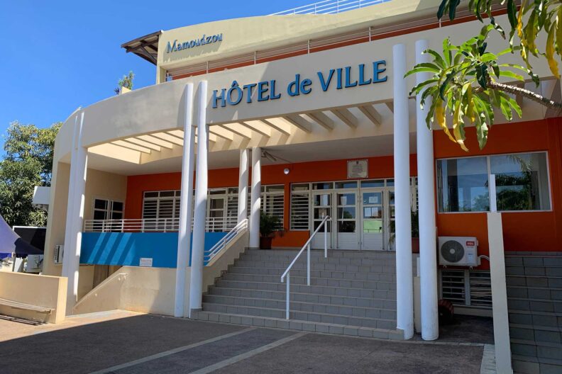 Façade de l'Hôtel de Ville de Mamoudzou