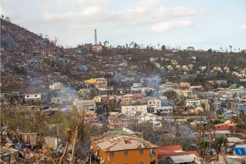 Vue du village de Cavani après le passage du cyclone Chido